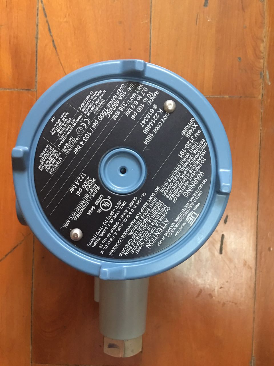 UEѹ������